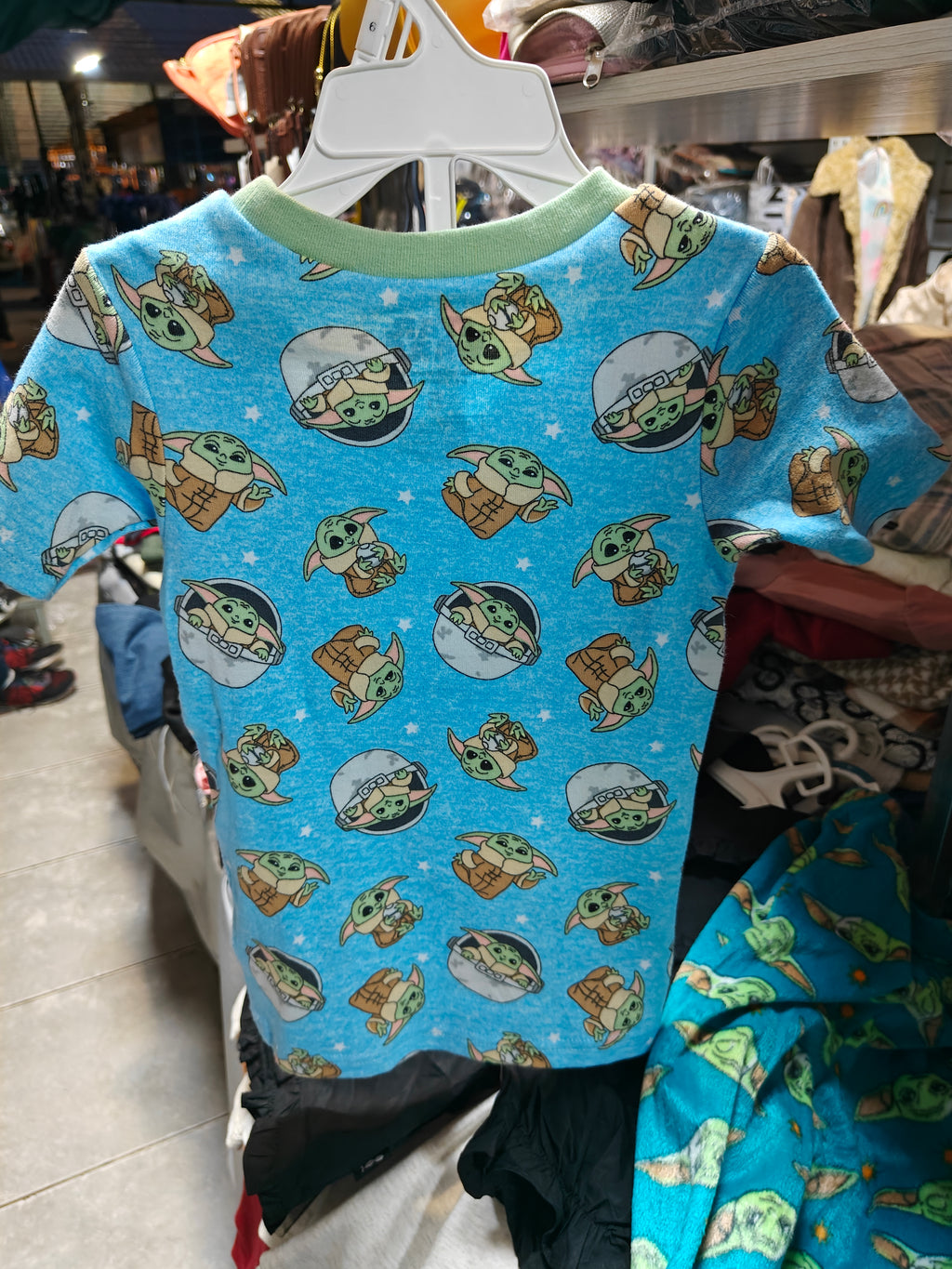 Polera pijama Star Wars: Baby Yoda "Cutest in the Galaxy" - Talla 5
