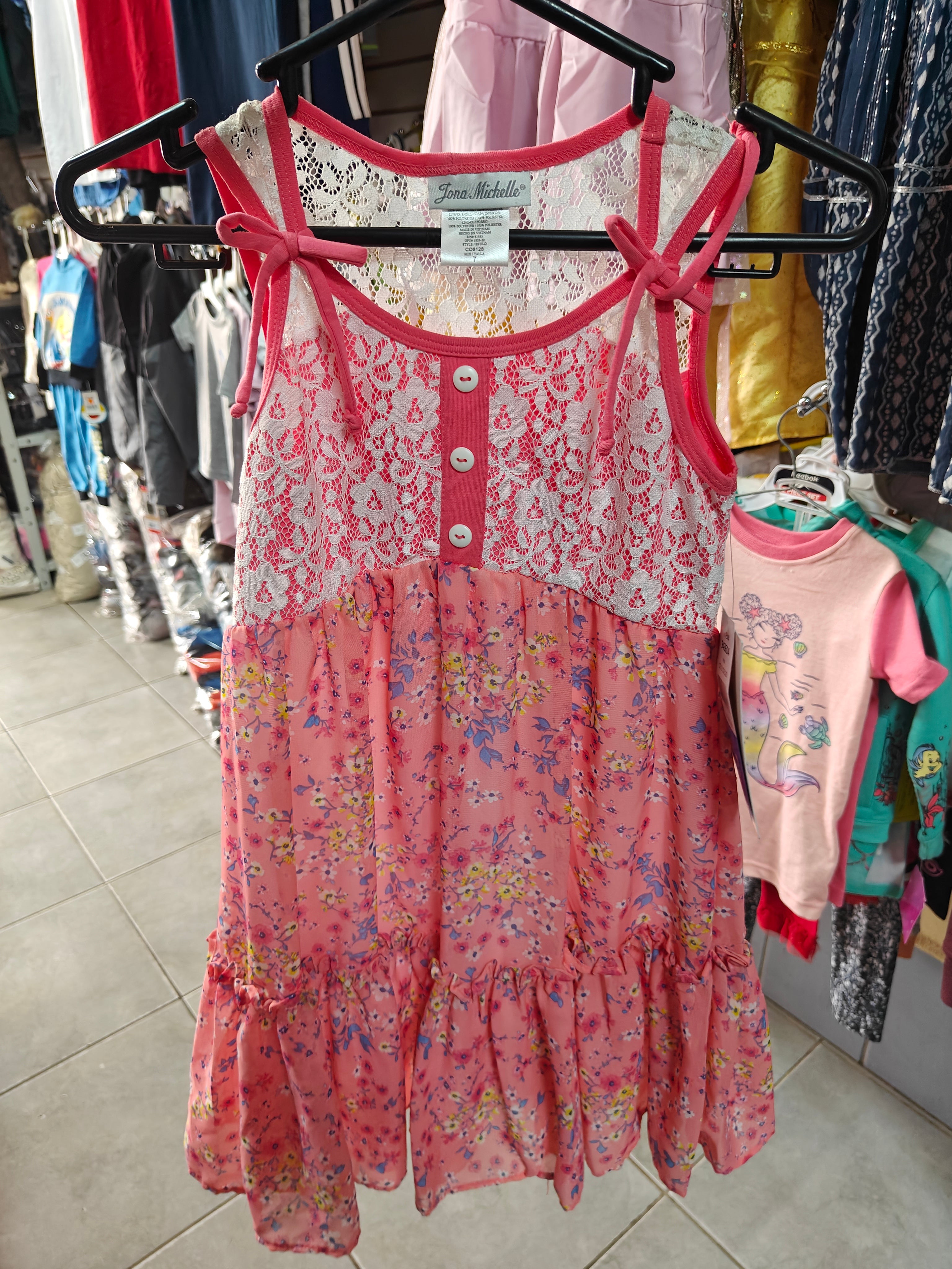 Vestido Jona Michelle Rosa con Corpiño de Encaje y Falda Floral – Talla 7