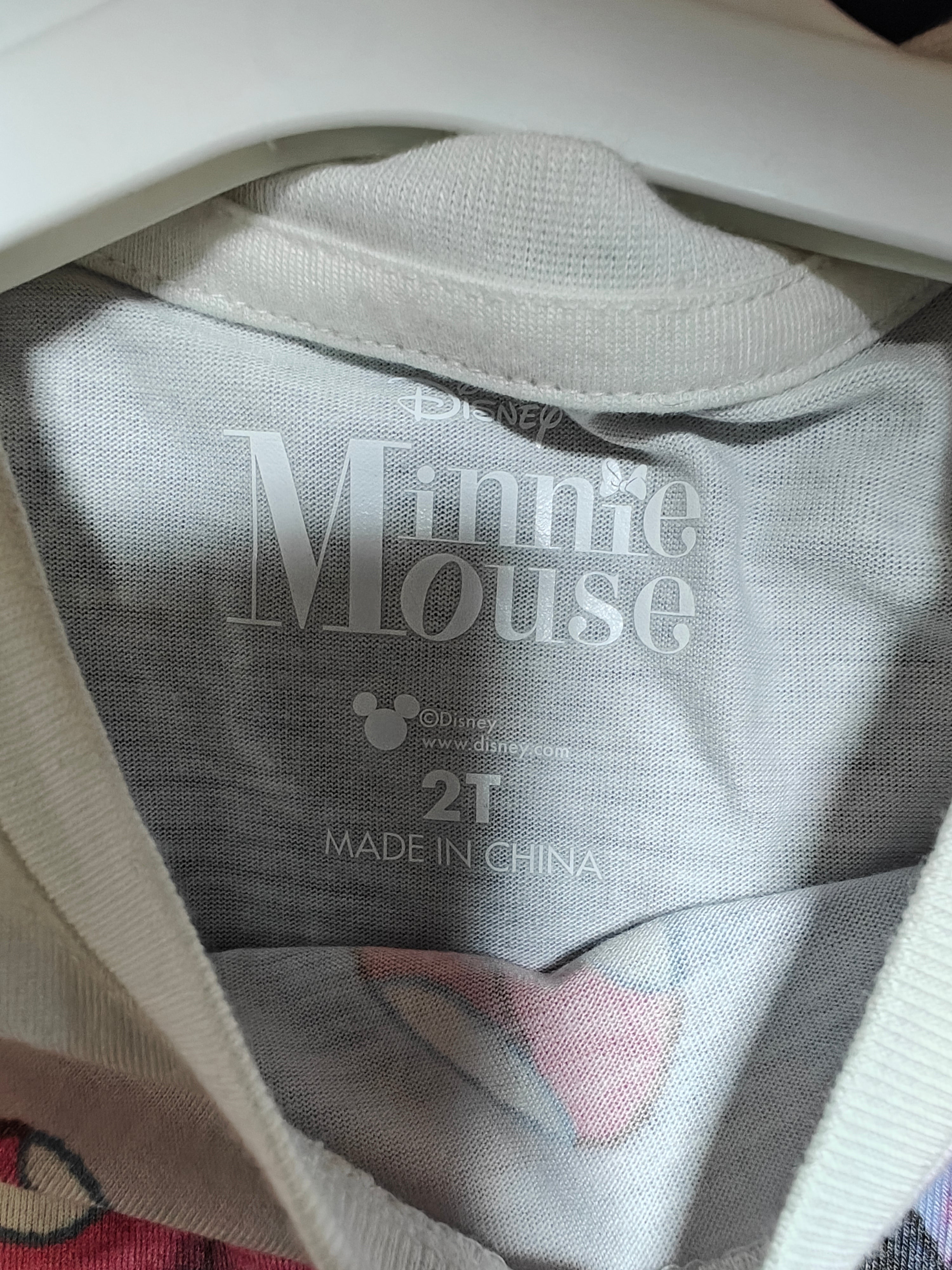 Polera Disney Minnie Mouse - Edición "Minnie en París" (Talla 2T)