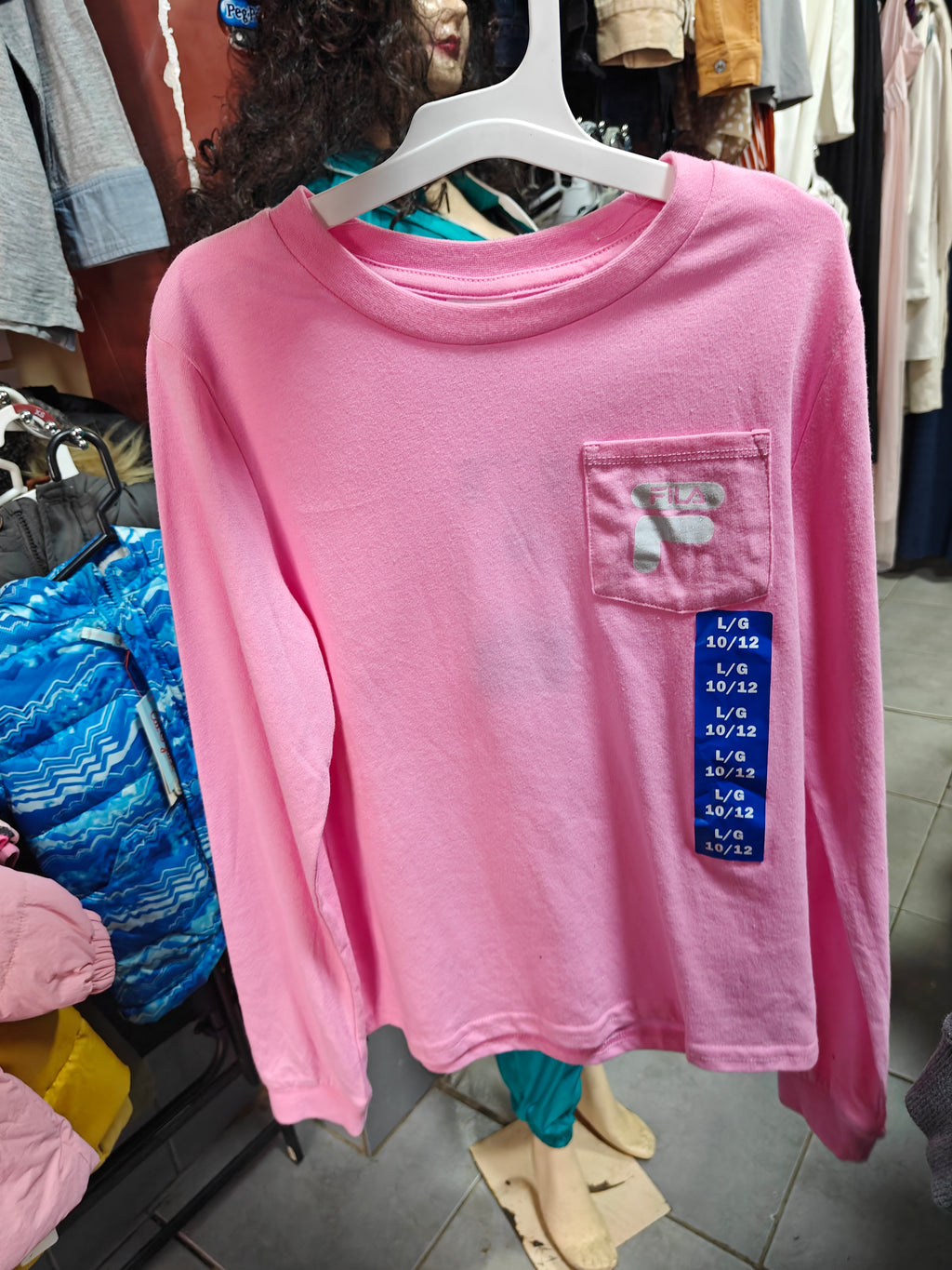Playera Fila Rosa de Manga Larga con Bolsillo - Talla L (10/12)