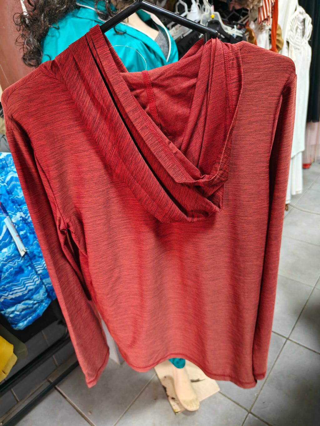 Polera Puma Youth – Manga Larga con Capucha