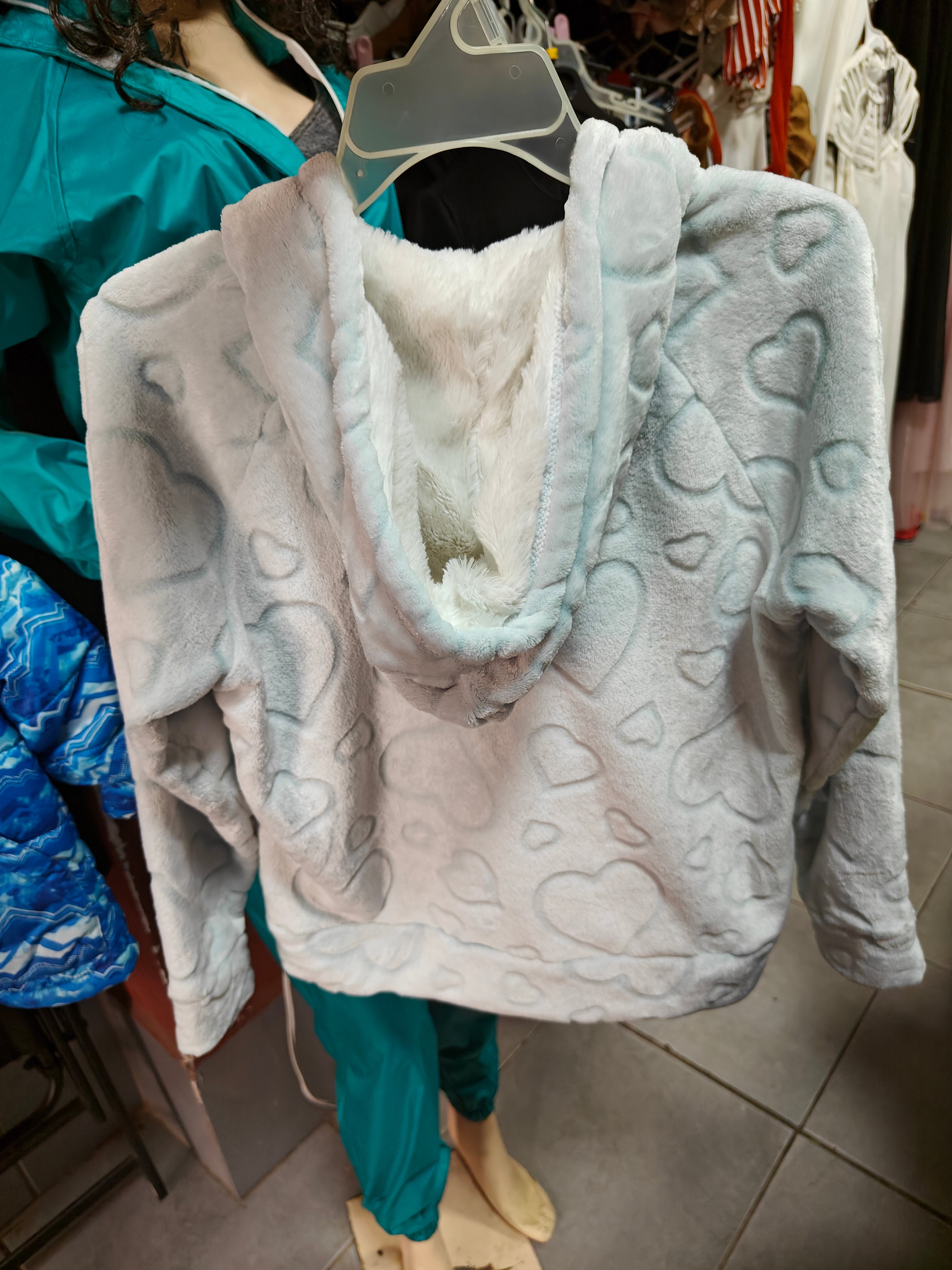 Hoodie Térmico de Felpa Member's Mark - Corazones en Relieve