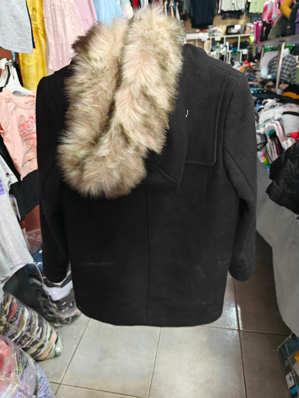 Chamarra Zara Kids Tipo Duffle Con Capucha De Pelaje - Talla 10 (140cm)