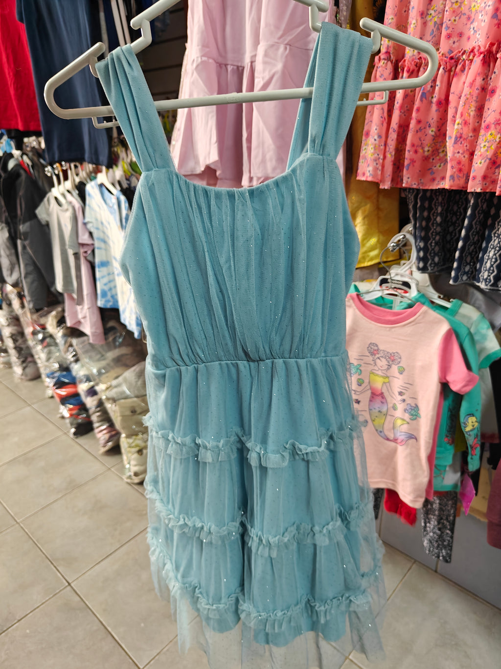 Vestido de Fiesta Speechless Kids – Azul Pastel con Brillos y Volantes