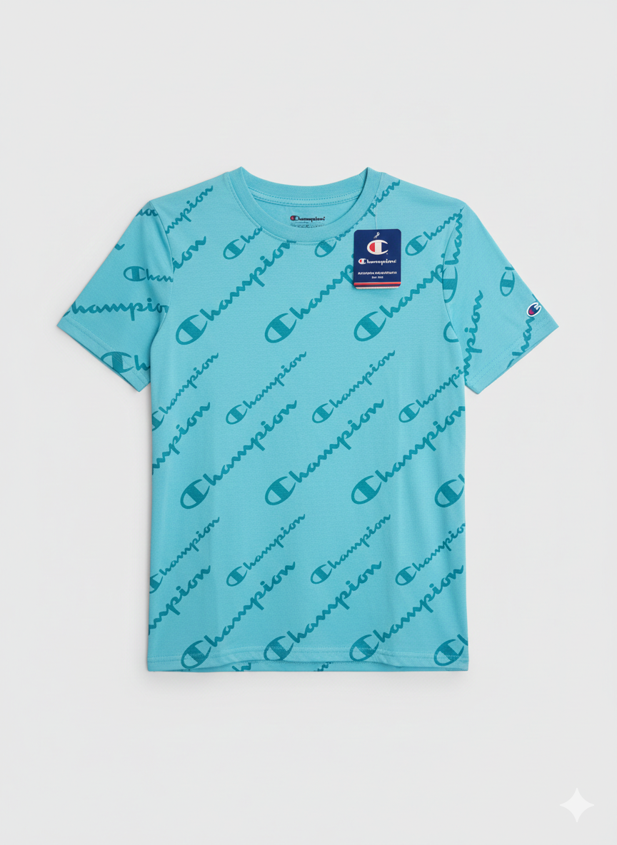 Polera Champion Niño Talla 14 | Azul Turquesa con Estampado Integral de Logos – Estilo Urbano Exclusivo