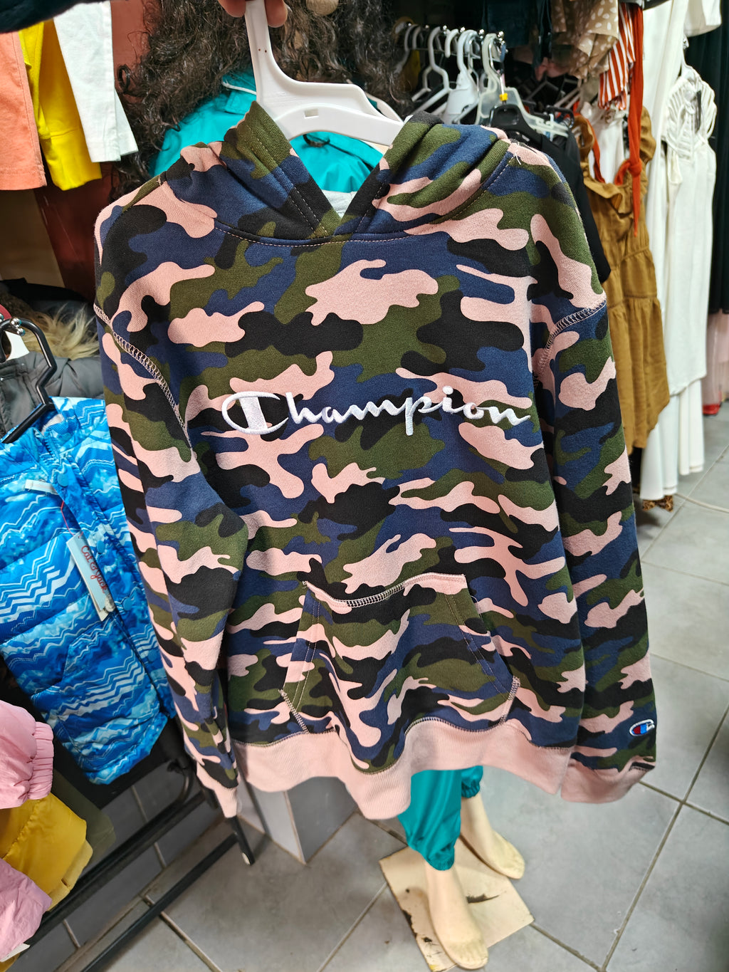 Sudadera Champion con Capucha - Camuflaje Multicolor (Rosa/Azul/Verde) talla 7/8