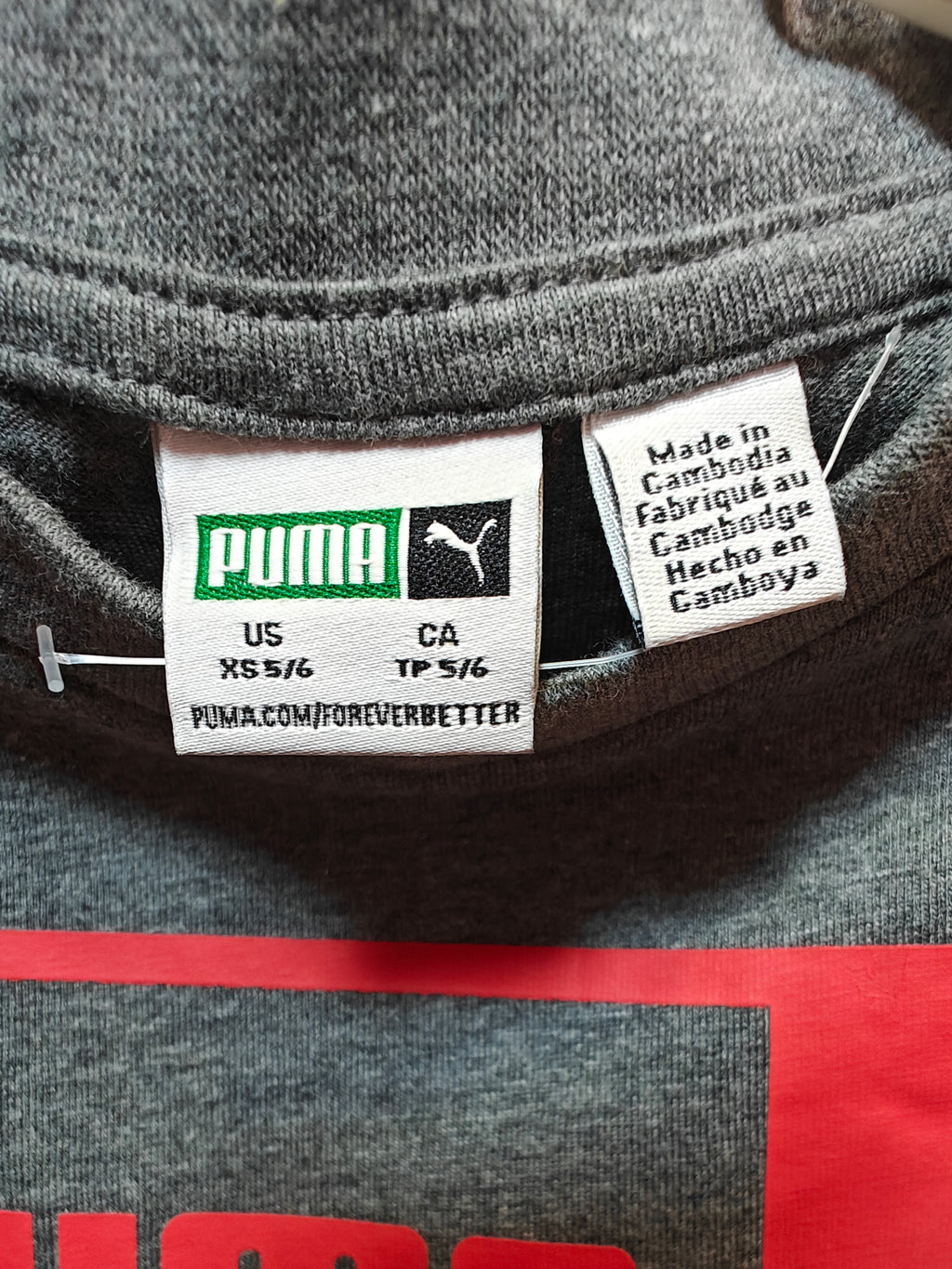 Polera Puma "Box Logo" – Gris Jaspeado con Logotipo Neón